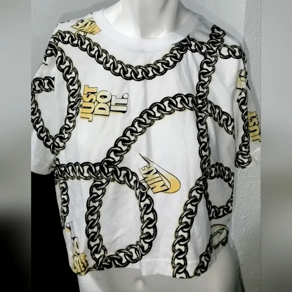 Nike crop top - Picture 1 of 4